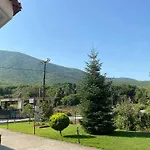 ανέστης