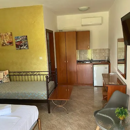 Anestis Guest house Angistron